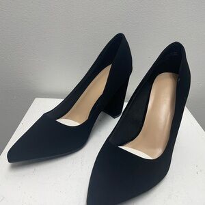 BAMBOO Black Pointed Toe Heels